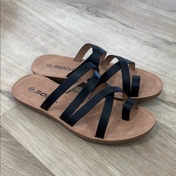 NEW Women’s SODA Isabel Slide Sandals - Picture 1 of 6